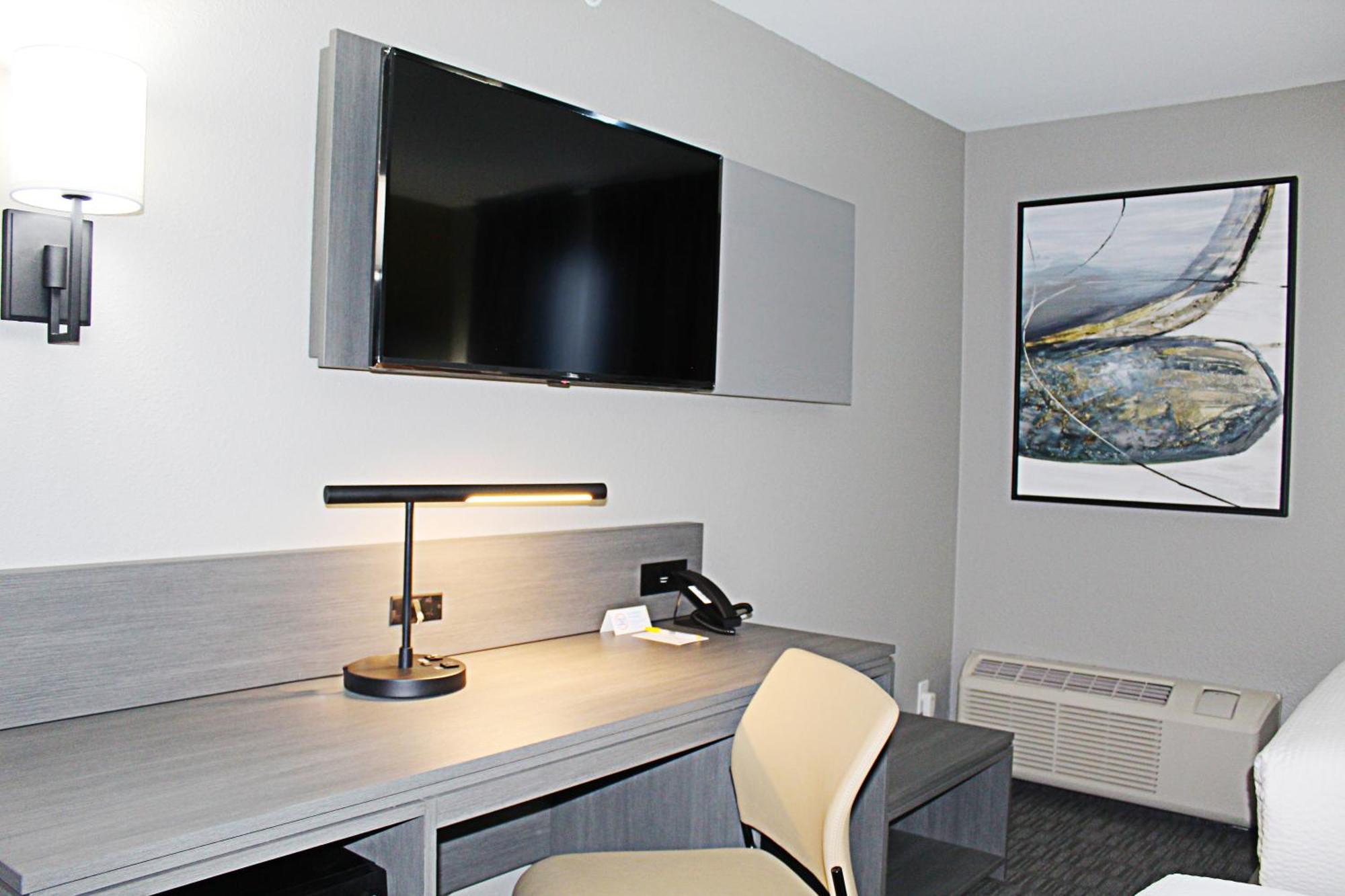 Days Inn By Wyndham Stony Plain Екстер'єр фото